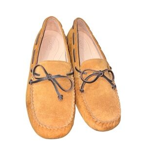 QUGGS Tan Loafers Moccasin Style Slip-Ons